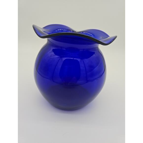 Dark Cobalt Round 6" Vase Glass Scalloped Top - Picture 2 of 7